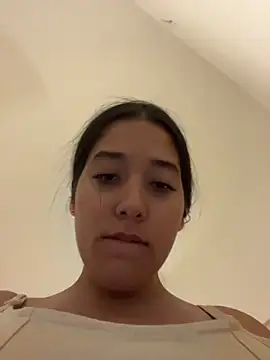 Webcam Model (Nhefertary)  is live.Free join now!