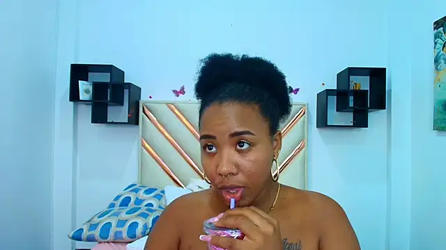 Pamela_Cortezz webcam