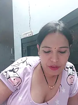 Poojabhabi101 webcam