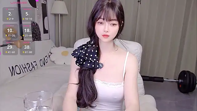 美女uikyy1在线直播