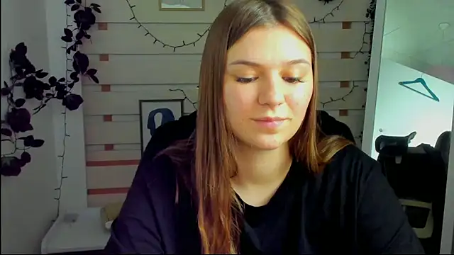 Josephine_Kiss webcam