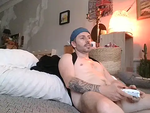 Titilouonlyf69 webcam