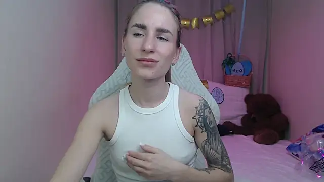 DeboraHorny webcam