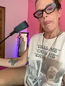 mommyselenafit_ webcam