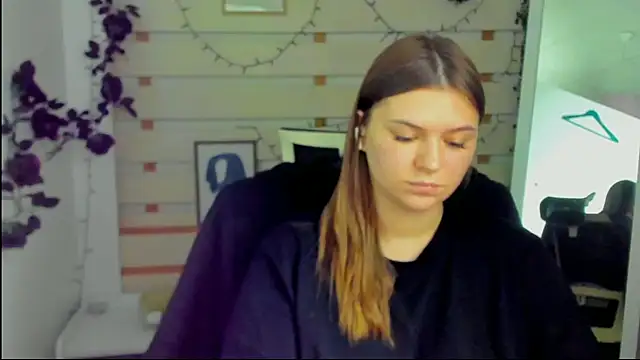 Josephine_Kiss webcam