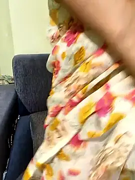 Poly_bhabi - Live Cam