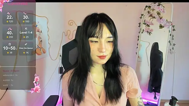 AliceeinWonderlanddd webcam