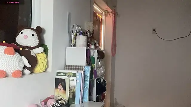 Tieu-May live sex cam