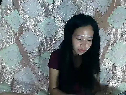 PinaySkinnyGirl webcam