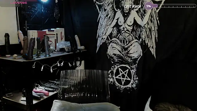 Evil_Queen_666 webcam