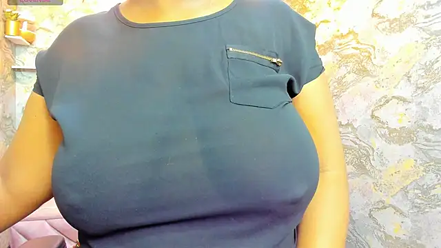 nefertiti_ebony webcam