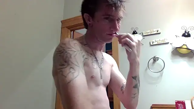 LEVIATHANX666 webcam