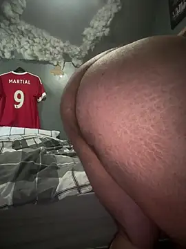 Hairy_fantasy69 webcam