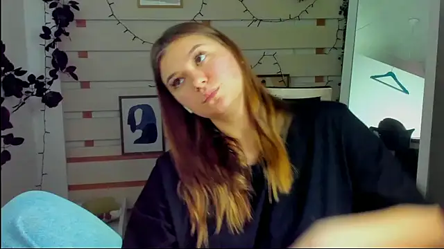 Josephine_Kiss webcam