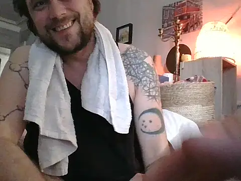 Titilouonlyf69 webcam