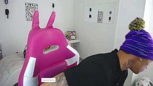 Leonard_Price webcam