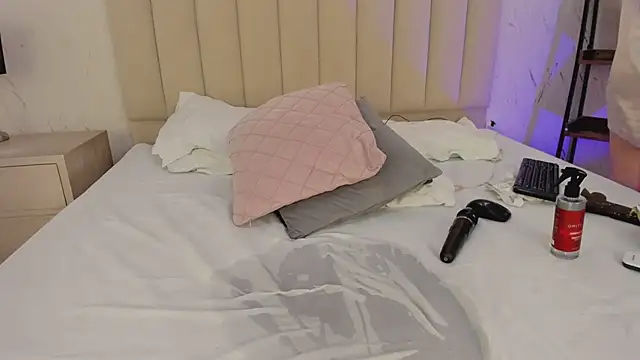 LilithHarperr_ webcam