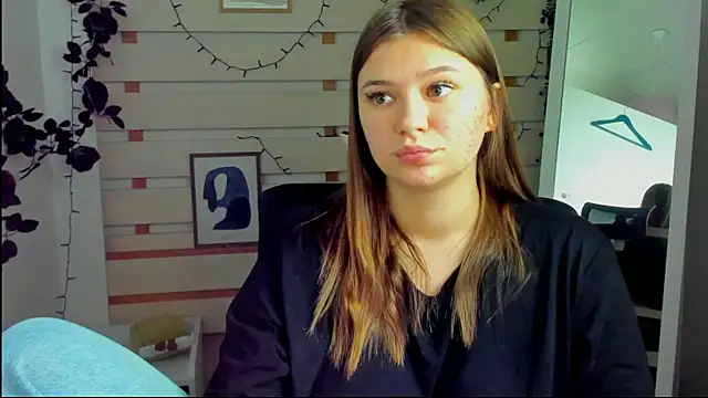 Josephine_Kiss webcam