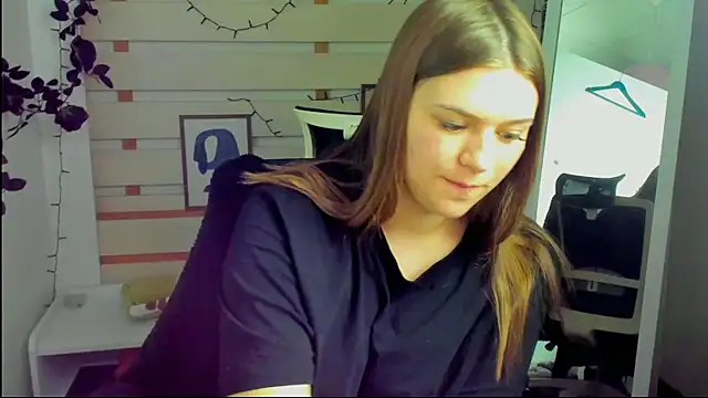 Josephine_Kiss webcam