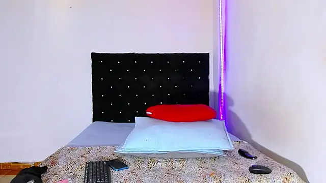 valen_colombian69 webcam