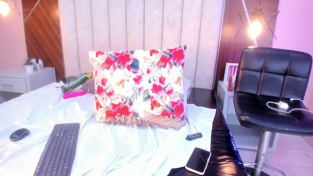 CAROLYNFOSTER webcam