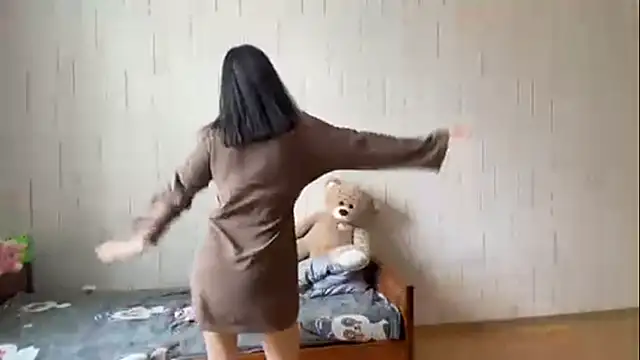 yourmiia - YourMiIa's free webcam - UK Sex Cams