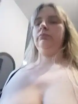 jessicaitalia - JessicaItalia's free webcam - UK Sex Cams