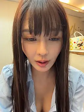 美女BBi-0329在线直播