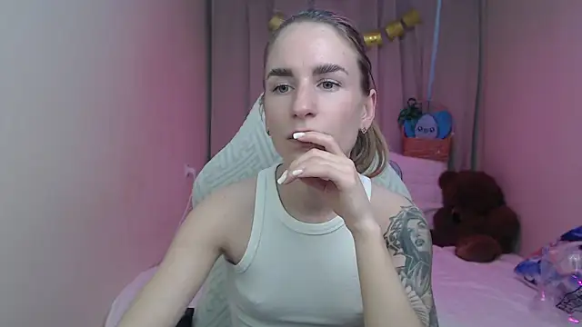 DeboraHorny webcam