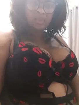 CuteHoney92 webcam