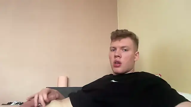 sexybooii6968 webcam