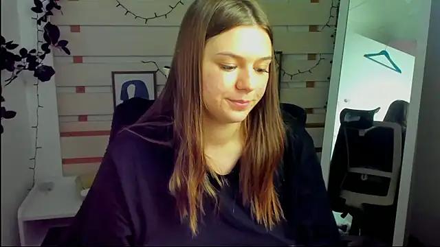 Josephine_Kiss webcam