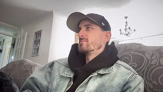 Big8inchUncutCock webcam