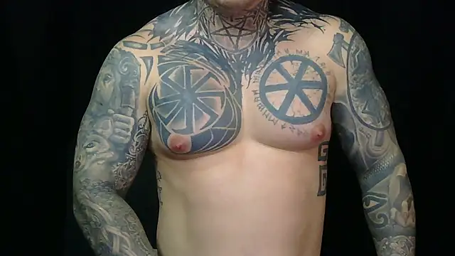 devilWithTats webcam