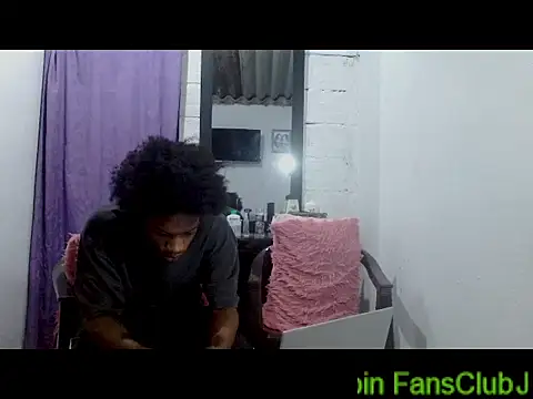 Larry-n-clouds webcam