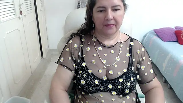 leonela_69 webcam