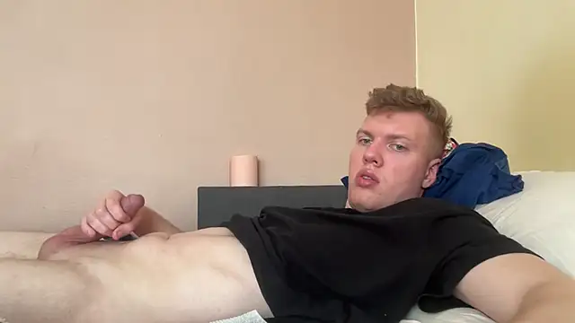 sexybooii6968 webcam