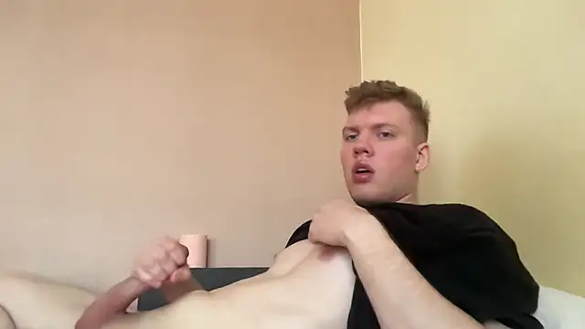 sexybooii6968 webcam