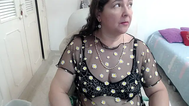 leonela_69 webcam