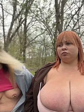 SweetCuteGirls1023 webcam