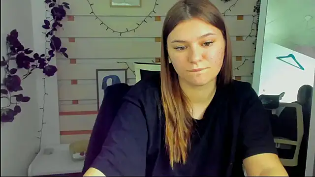 Josephine_Kiss webcam