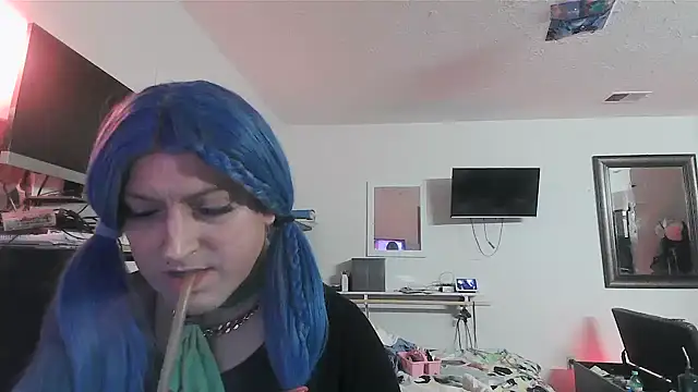sissytrapdolly24 webcam