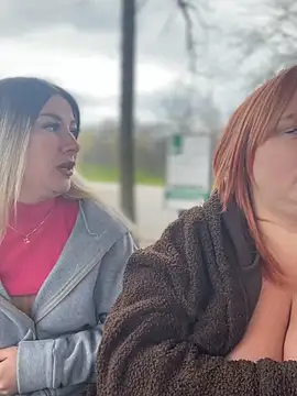 SweetCuteGirls1023 webcam