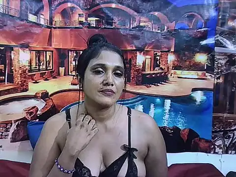 IndianSexyLady20 webcam