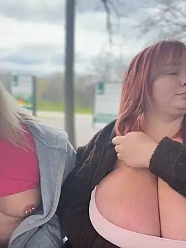 SweetCuteGirls1023 webcam