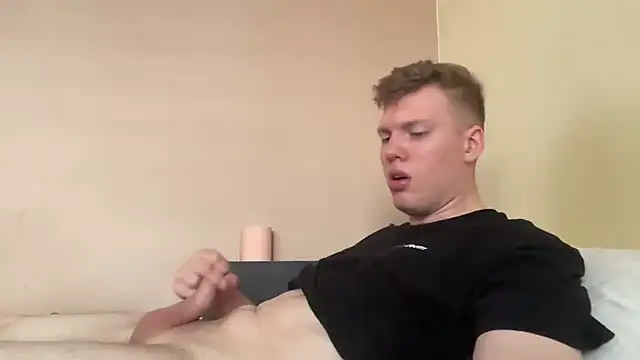 sexybooii6968 webcam