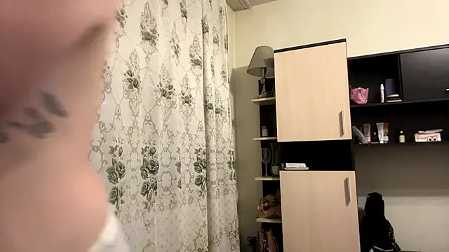 AquilineOrites webcam