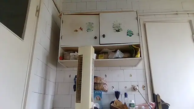 mariusica1@xh live sex cam