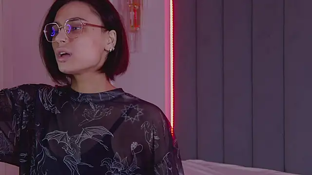 Live sex cam of VioletAsh