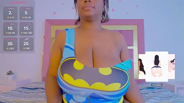 PenelopeBoobss webcam